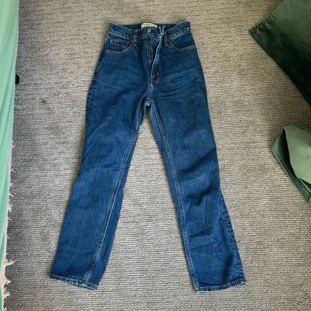 Abercrombie & Fitch High-Rise Straight Jeans - Dark Blue Denim